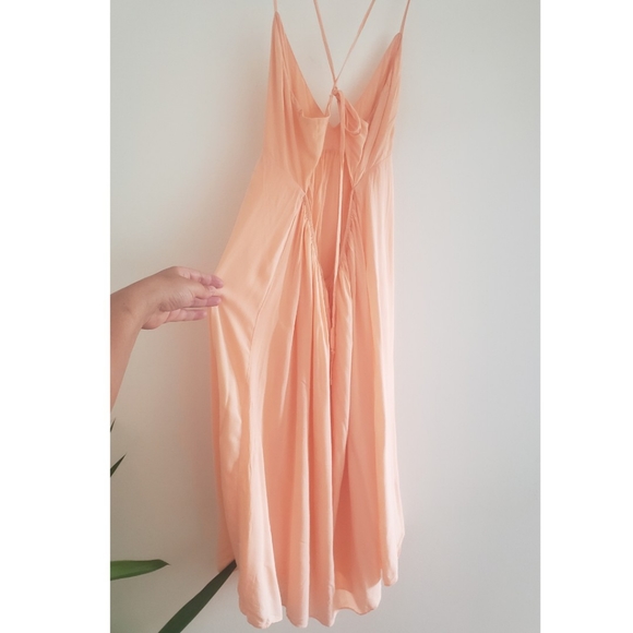 Aritzia | Talula Peach Summer Dress - Picture 2 of 5
